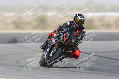 media/May-29-2022-TrackXperience (Sun) [[98712e7a35]]/Level 1/Session 2/Turn 11/